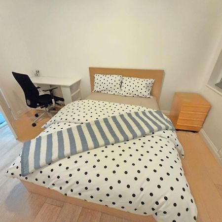 Chariss Room 5 Norwood Bagian luar foto